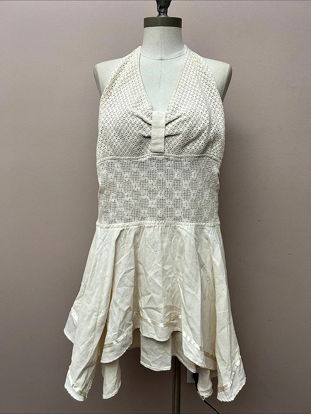 Cream Halter Mini Dress Like New elastic ruched back asymmetrical small